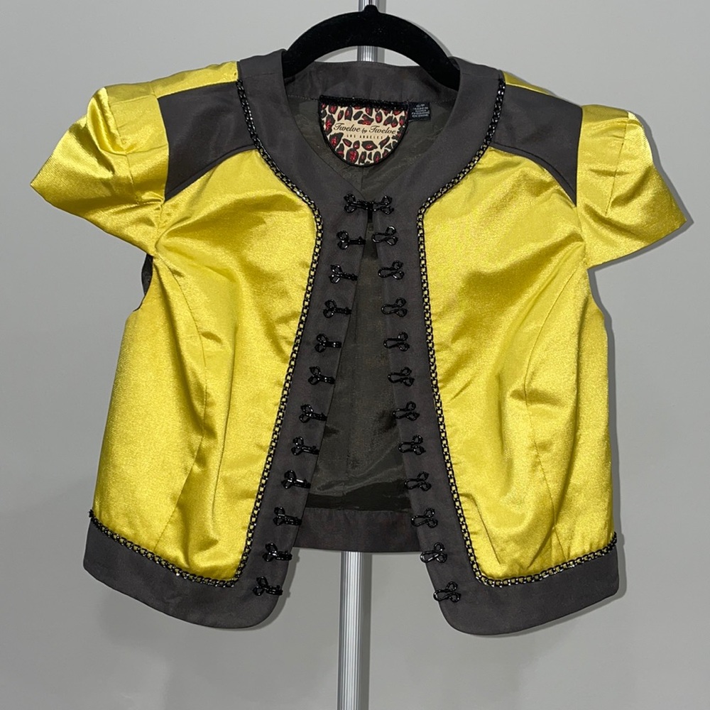 Twelve by Twelve Capped Sleeve Cropped Jacket